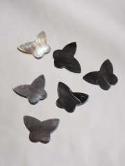 シェルカボション-バタフライ中(クロチョウガイ)【約11×16mm/1個】[メール便可]まとめ買い10%OFF #1014 En:Shell parts -Black MOP 貝殻