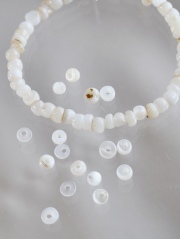 淡水真珠貝-シード【約3mm(約10cm・約60個)】#1358[メール便可]まとめ買い10%OFF En:Freshwater pearl MOP - Shell Beads 貝殻