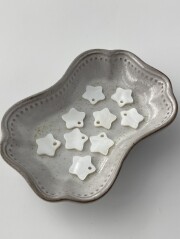 シェルプレートビーズ-スターカット（淡水真珠貝）【約12×12ｍm】[メール便可] #308 En:Shell accessory,star, freshwater pearl 貝殻