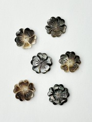 シェルビーズ - フラワー(クロチョウガイ)【約15mm/1個】[メール便可] まとめ買い10%OFF #2099 En:-Black MOP - Shell Beads - 貝殻