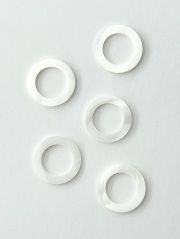 シェルフープ-サークル(タカセガイ)【約18mm/1個】[メール便可]まとめ買い10%OFF #2100 En: Trocus - Shell Beads 貝殻
