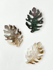 シェルパーツ-リーフ(クロチョウガイ)【約23×34mm/1個】[メール便可]まとめ買い10%OFF #2125 En:Shell parts -Black MOP 貝殻