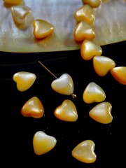 シェルビーズ - ハート(シロチョウガイ)【約8×8mm/約13個・約10cm】[メール便可]まとめ買い10%OFF #284 En:white MOP - Shell Beads 貝殻