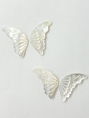 シェルビーズ-バタフライ 両羽ペア(シロチョウガイ)【約32×15mm(片羽サイズ)/1ペア】[メール便可]まとめ買い10%OFF #2164 En:Shell Beads -White MOP 貝殻