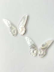 シェルビーズ-バタフライ 両羽ペア(シロチョウガイ)【約34×14mm(片羽サイズ)/1ペア】[メール便可]まとめ買い10%OFF #2169 En:Shell Beads -White MOP 貝殻