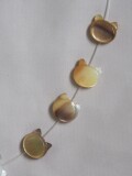 シェルビーズ - 縦穴 トラネコ キティ(シロチョウガイ)【約10×8mm/1個】[メール便可]まとめ買い 10%OFF #206 En:Shell Beads -White MOP- 貝殻