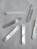 つなぎシェルパーツ-スティック(シロチョウガイ)【約4×26mm/1個】[メール便可]まとめ買い10%OFF #1227 En:Shell parts -White MOP