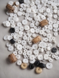 シェルビーズミックス No.5(ココナッツ入)【約0.4～1.2cm/約50g】[メール便可-10袋まで]