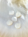 スパンコール(シロチョウガイ)【約12mm/1個】[メール便可]まとめ買い10%OFF #2154 En: White MOP sequins
