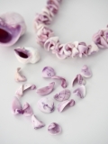 クチムラサキ シェルパーツ#45【約0.8～1.0ｃｍ/1本約43ｃｍ前後】[メール便可-12袋まで] En:  Shell Beads cebu beauty (Size:0.8-1cm, per 1strand-43cm) 貝殻