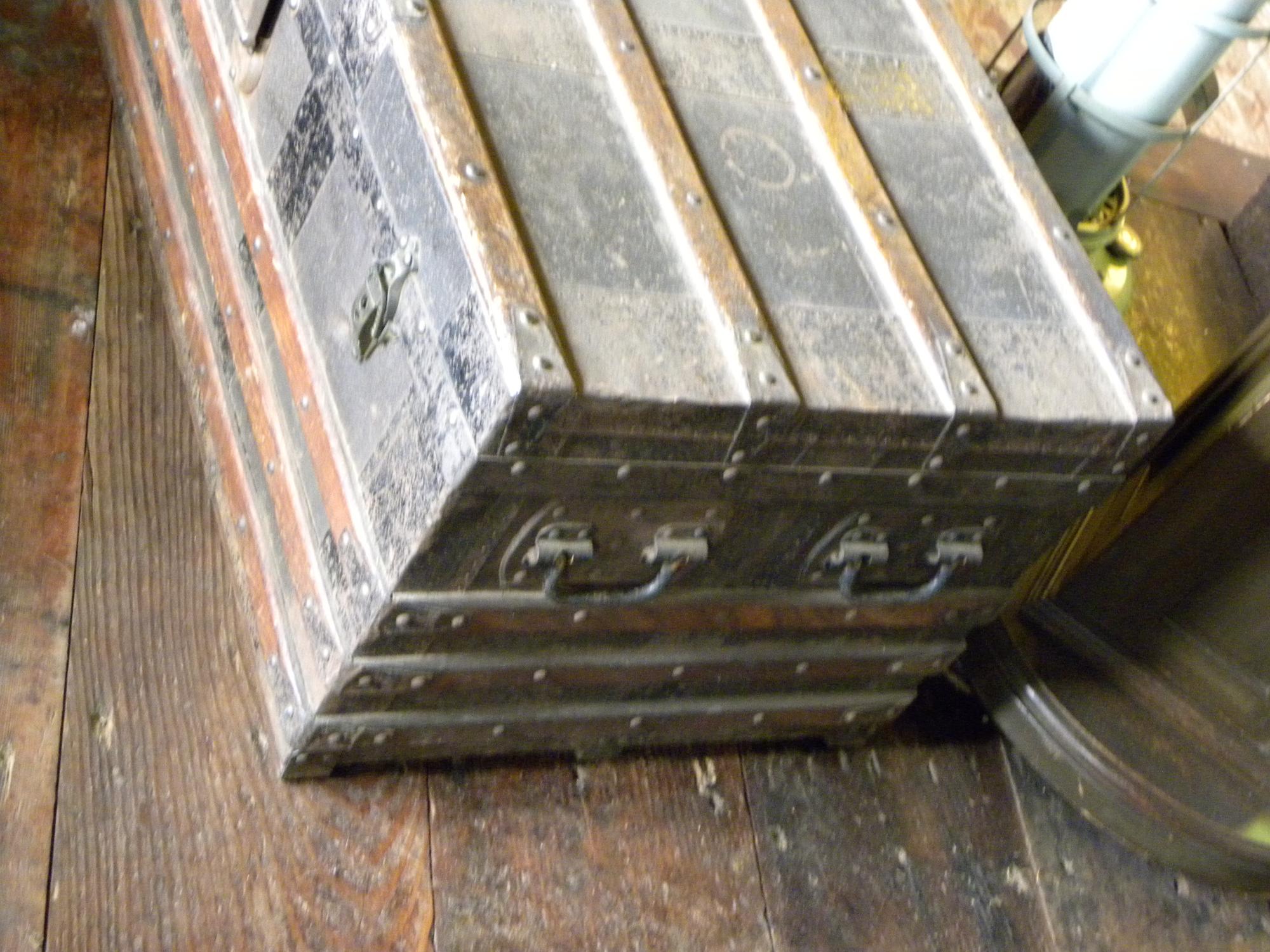 【ＳＯＬＤ　ＯＵＴ】アメリカ製のアンティークトランクケース　旅行カバン