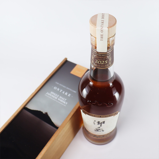 ONTAKE シングルモルトウイスキー 700ml 2025年ボトリング 御岳 SINGLE MALT 2025 700ml（ONTAKE 2025） 日本酒・焼酎の通販