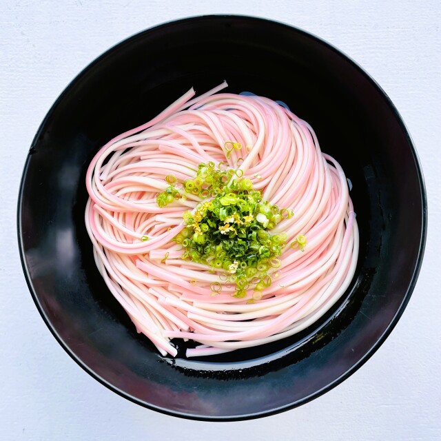 結婚や出産などお祝い事に 紅白手延べ麺「縁のむすび」【柿里商店】