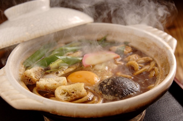 八丁味噌煮込みうどんセット：2人前つゆ付き