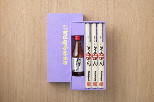 乾麺：そうめん　3本入り、素麺つゆストレート付き