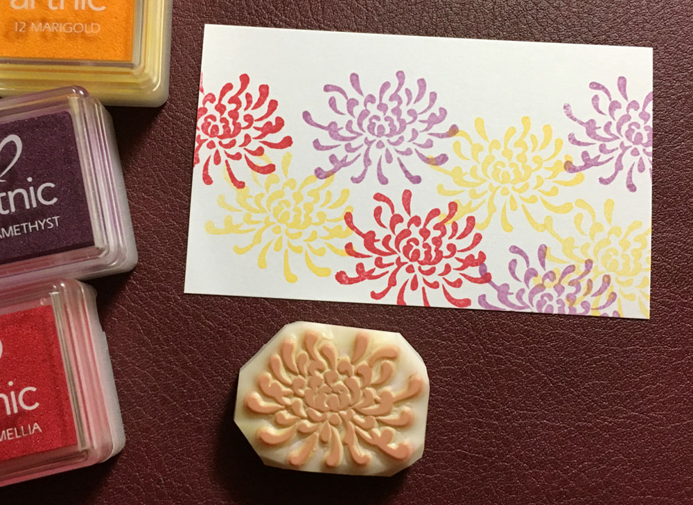 菊の花の消しゴムはんこ