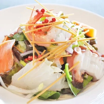 ドレッシング　サラダ