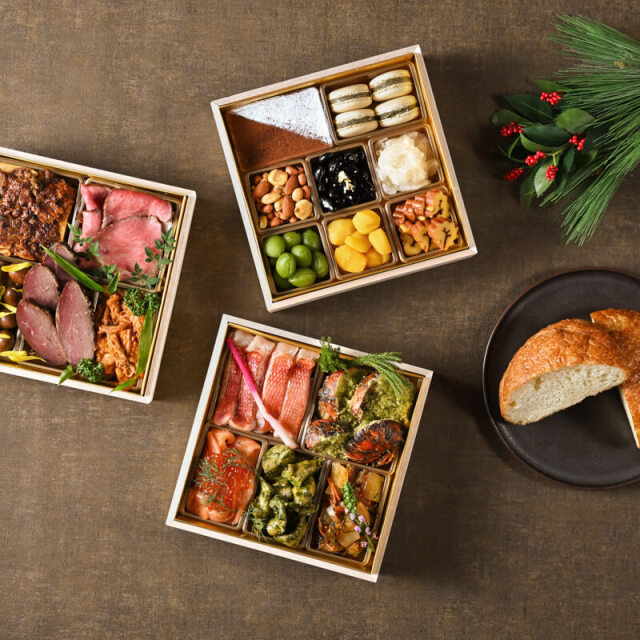 おせち　インスパイア　スリーブ 2025おせち「おせち七寸三段重 46品」のお得通販｜Kuradashi