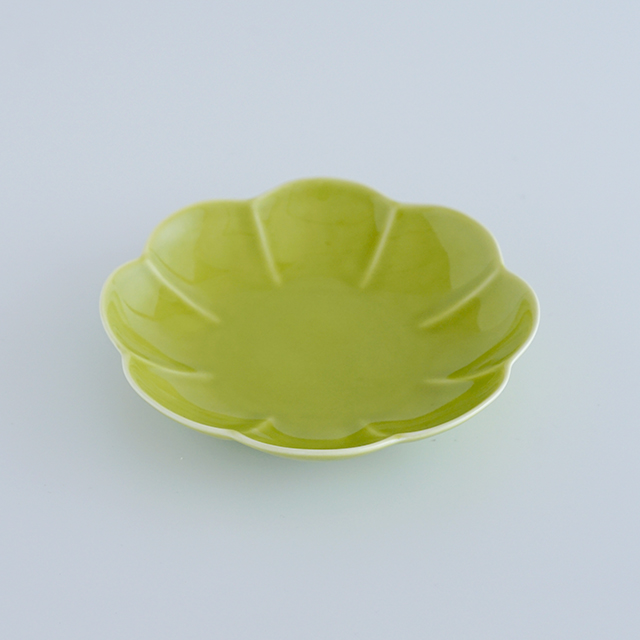 和食器通販　有田焼　窯元　金善窯　菊割　皿　プレート　花　菊　│株式会社金善製陶所