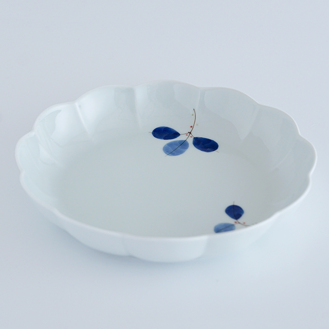 和食器通販　有田焼　窯元　金善窯　菊割　皿　深皿　プレート　菊　花　│株式会社金善製陶所