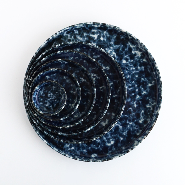 バーチカルプレート 呉須うのふ　セミマット　金善窯　有田焼　