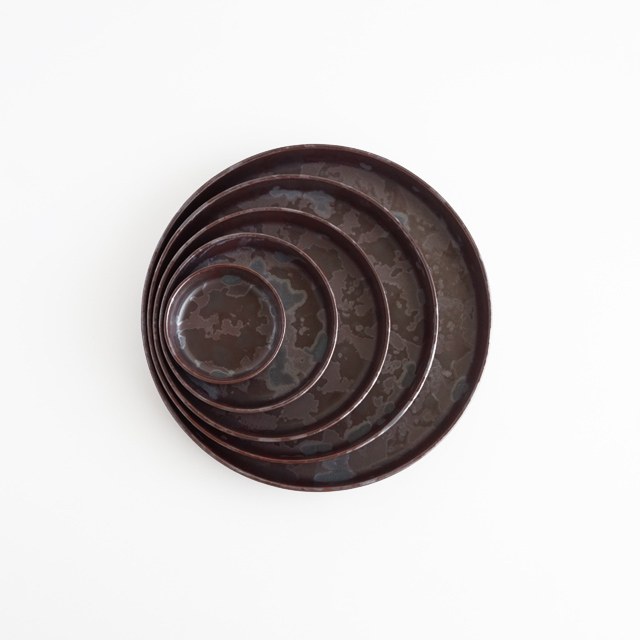 バーチカルプレート サビ絞り　金善窯　有田焼