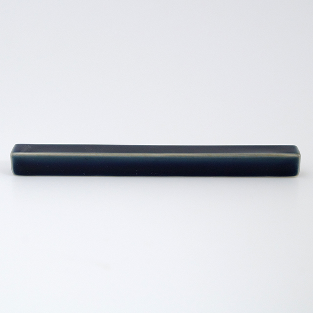 有田焼　和食器　うつわ　器　金善窯　金善製陶所　箸置　レスト　カトラリースタンド