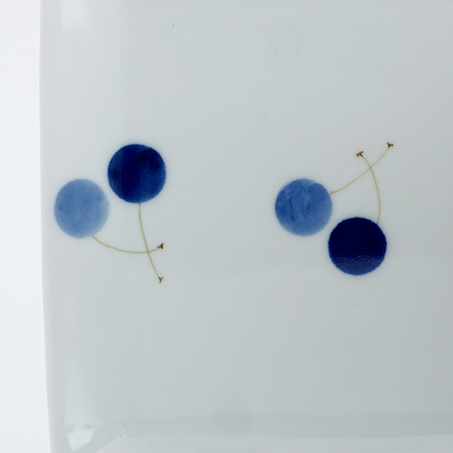 ①三ッ持啓　さくらんぼ四角プレート　ブルー 15cmスクエアープレート(小) さくらんぼ(青)