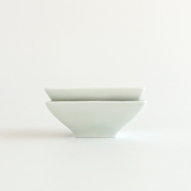 金継ぎ済み　角小鉢-2 豆反正角小鉢 [2絵柄]