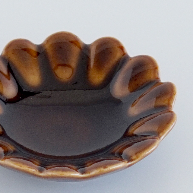 -74//z5　福良雀　飴釉薬　豆皿 74//z5 福良雀 飴釉薬 豆皿