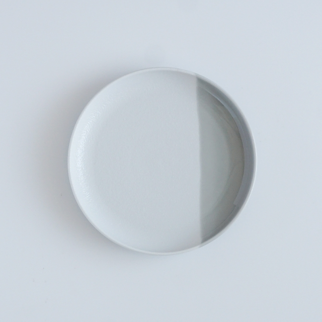 15cmフラット二重高台皿 グレースノー