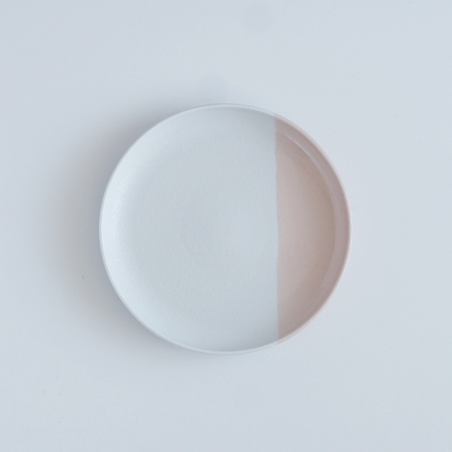 15cmフラット二重高台皿 ピンクスノー