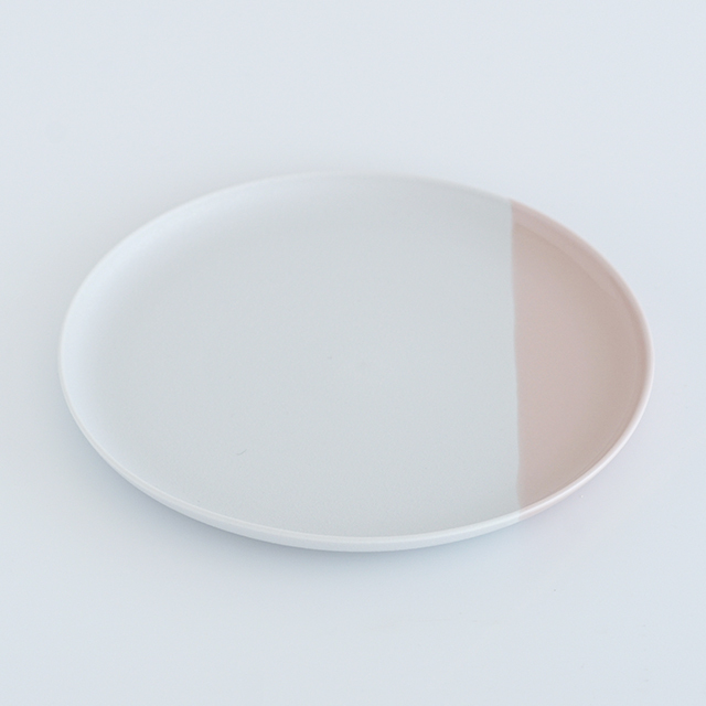 23cmフラット三重高台皿 ピンクスノー 有限会社金善製陶所