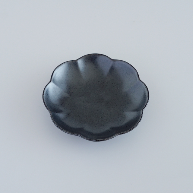 菊割小皿 銀砂