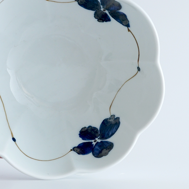 和食器通販　有田焼　窯元　金善窯　菊割　小鉢　鉢　ボウル　菊　花　│株式会社金善製陶所