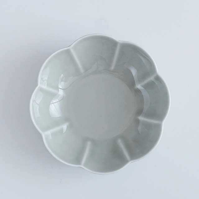 和食器通販　有田焼　窯元　金善窯　菊割　皿　深皿　プレート　菊　花　│株式会社金善製陶所