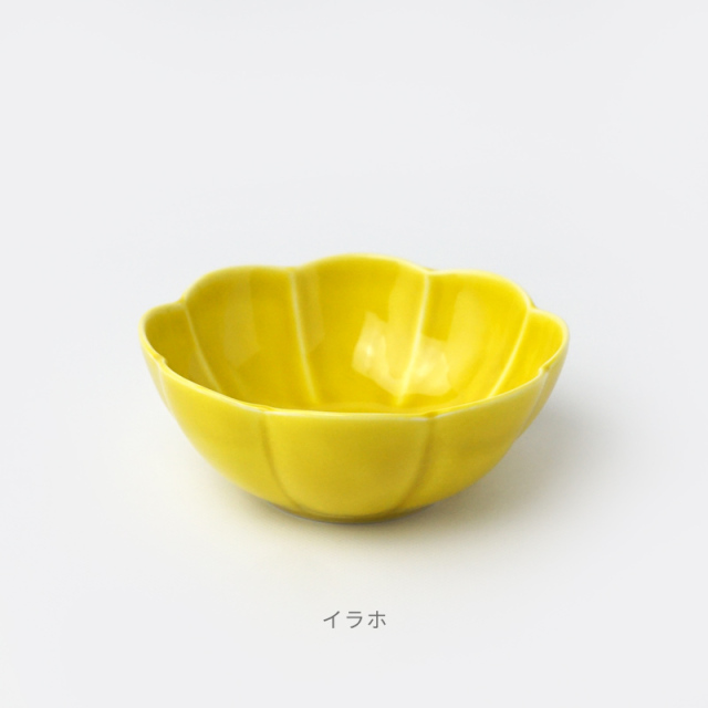 高麗青磁　小椀 A blue and white 'fish' cup, Mark and period of Kangxi | 清