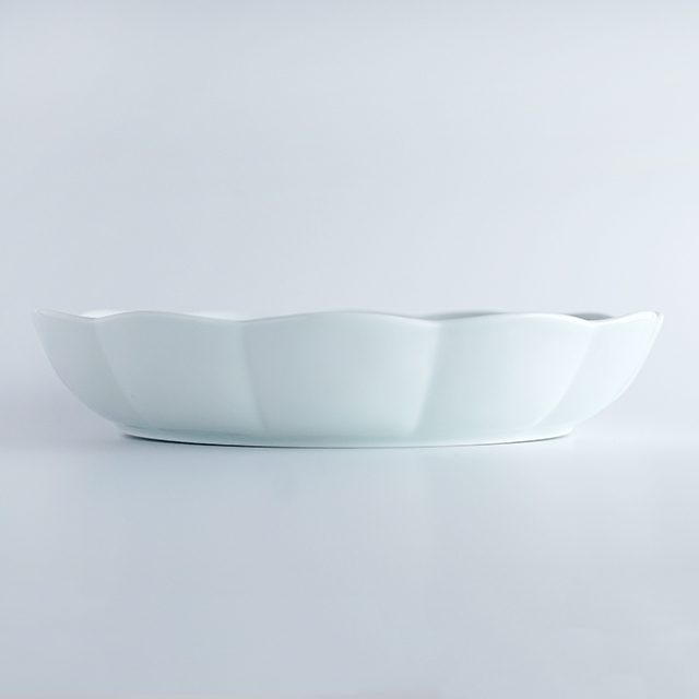 和食器通販　有田焼　窯元　金善窯　菊割　皿　深皿　プレート　菊　花　│株式会社金善製陶所