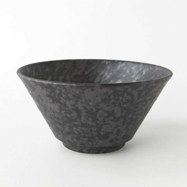 18cm 反型丼 黒サビ絞り