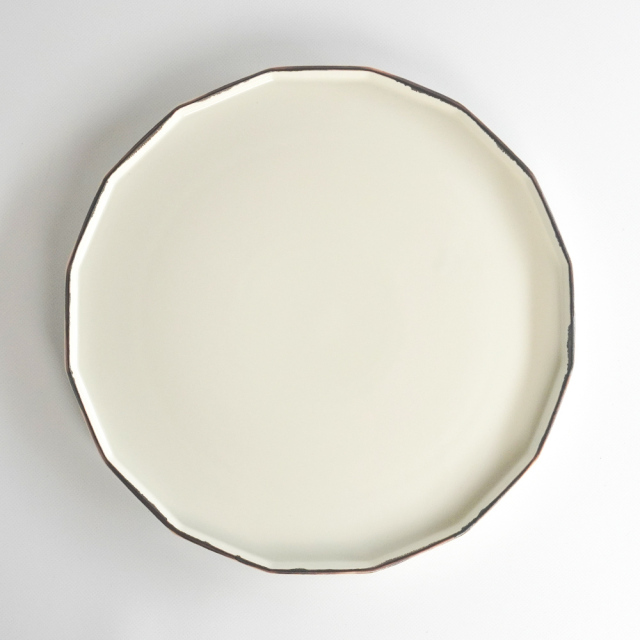 十六角プレート ホワイト釉サビ【3サイズ】（15.5cm-23.5cm）