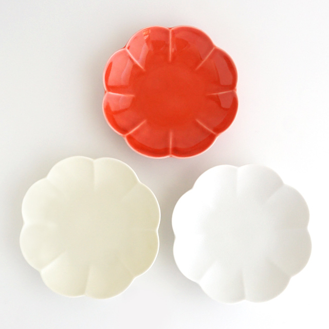 紅釉菊口皿 アウトレット] 菊割皿 15cm (3色)