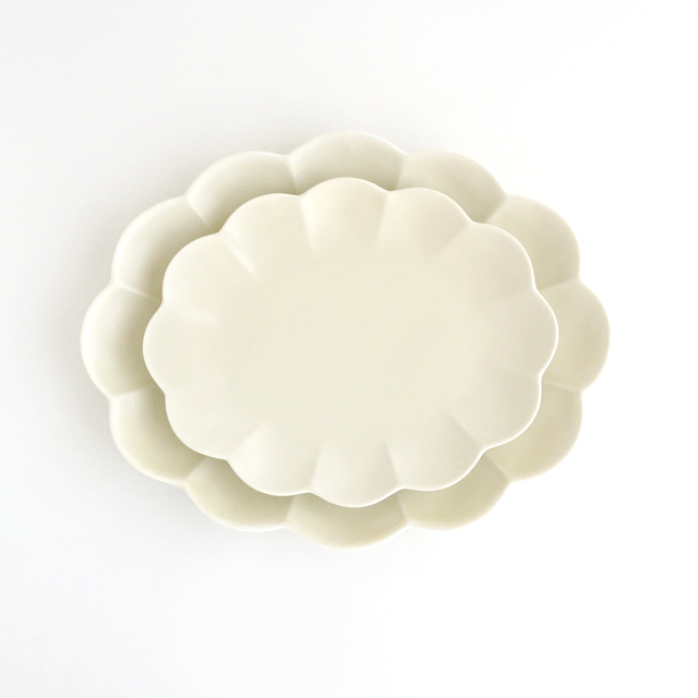 アウトレット] 楕円菊割皿 白磁マット 2サイズ [19.5cm-25cm]