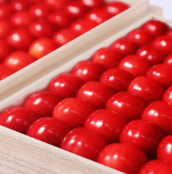 太陽のしずく 紅秀峰【桐箱　3L～4Lサイズ<350g>】