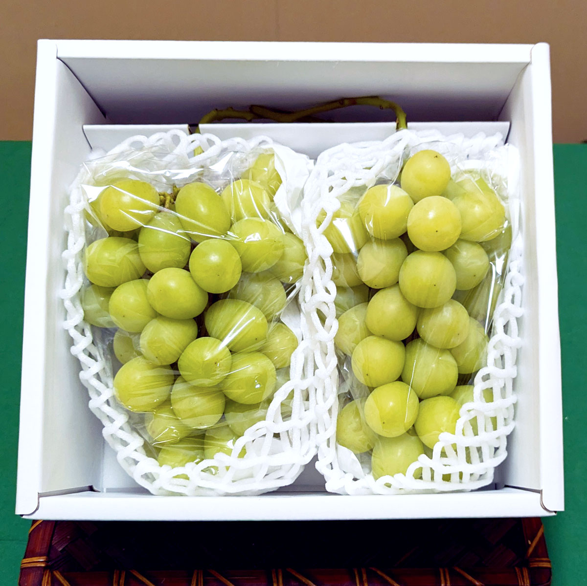 シャインマスカット 特大2房