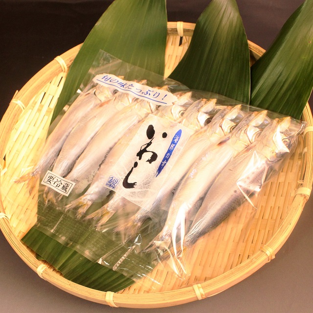 R629 真いわし丸干し1串【国産】