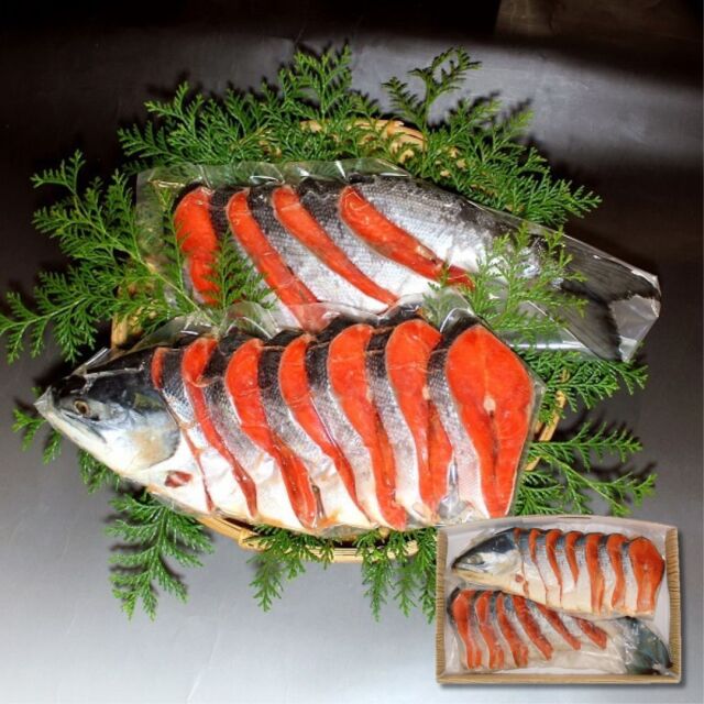 ★【送料550円(税込)※北海道・沖縄除く】K024 紅鮭1尾姿切身(約1.5kg)(さけ サケ)