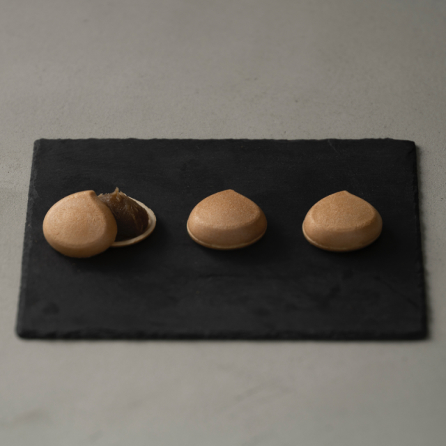 純栗もなか 10個入（サービスケース入り）｜季節商品｜桜井甘精堂