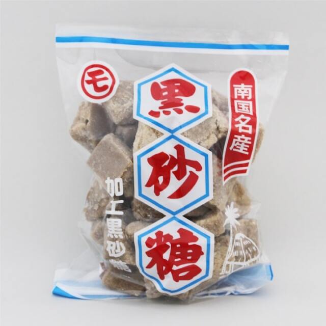 南国名産　黒砂糖　400ｇ