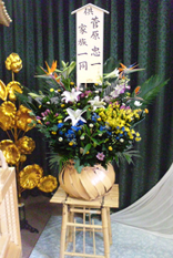 葬儀用花環・生花など