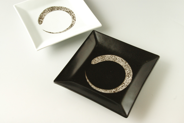 【有田焼】プラチナ刷毛１６ｃｍスクエア皿　１６．５ｃｍ×１６．５ｃｍ×高さ２．３ｃｍ